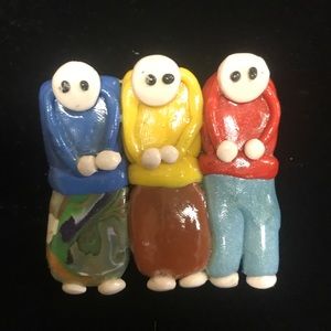 Friends Hanging Out Brooch/Pin